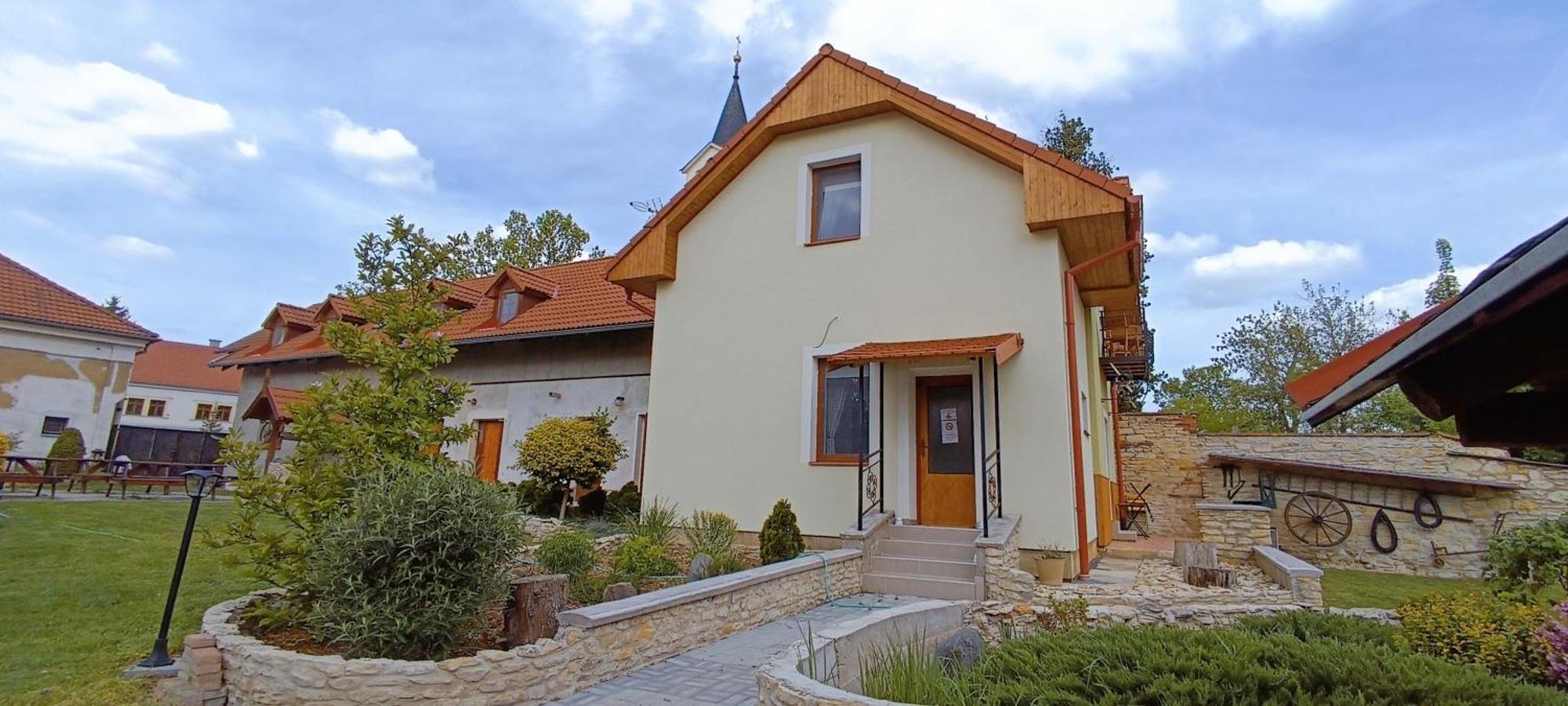 Ubytovani U Tajcu Dolni Berkovice Ngoại thất bức ảnh