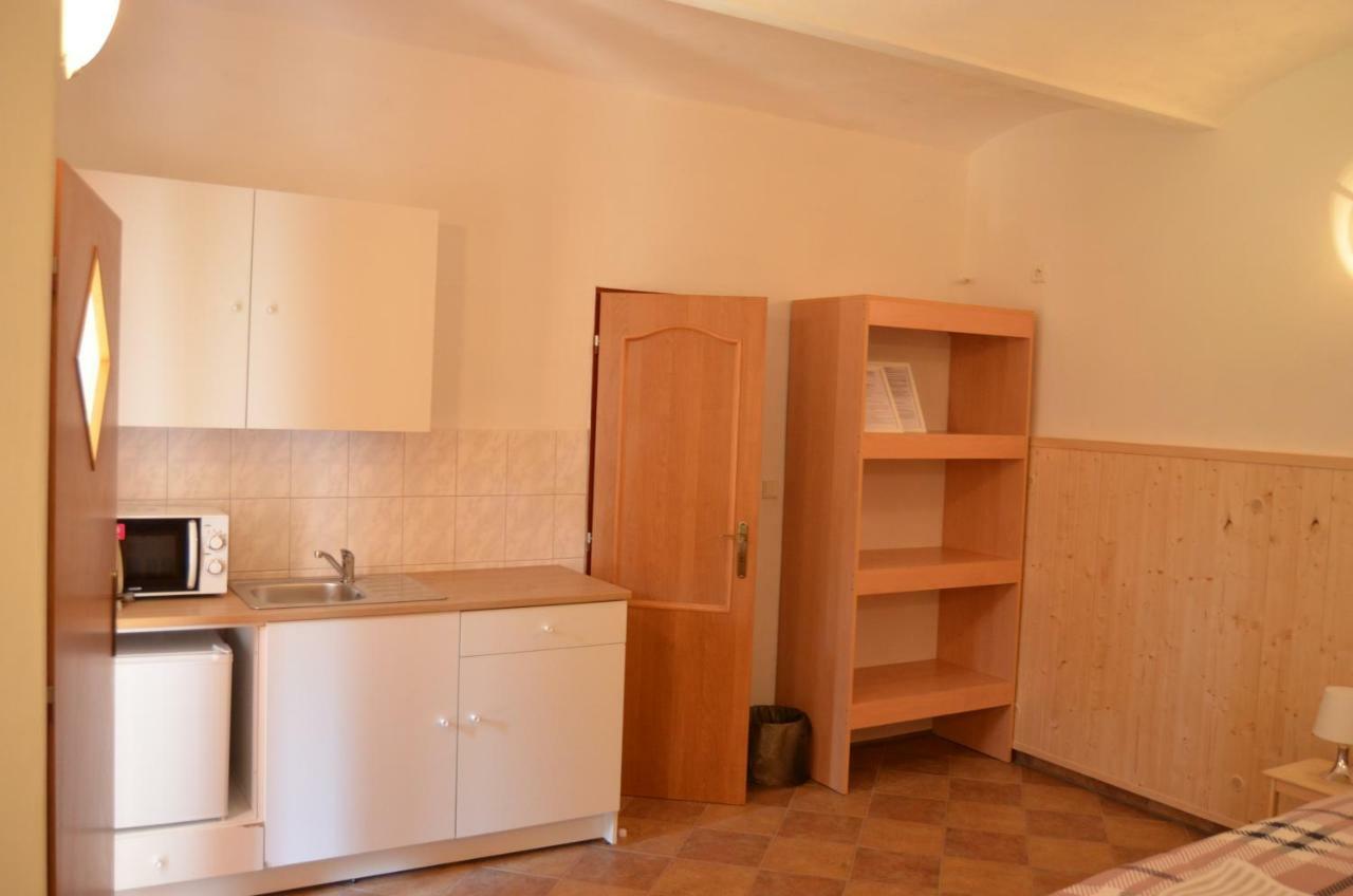 Ubytovani U Tajcu Dolni Berkovice Ngoại thất bức ảnh