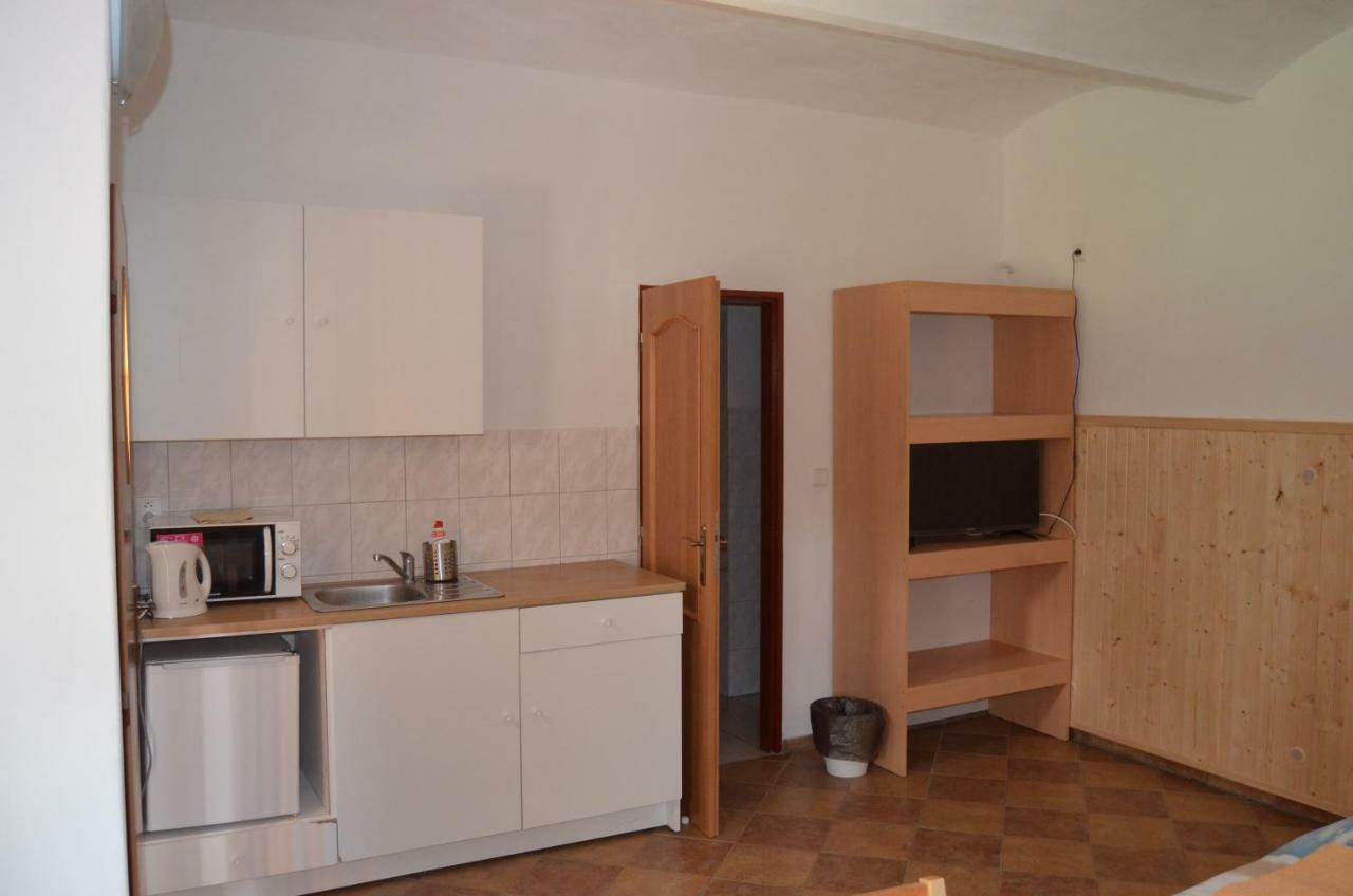 Ubytovani U Tajcu Dolni Berkovice Ngoại thất bức ảnh